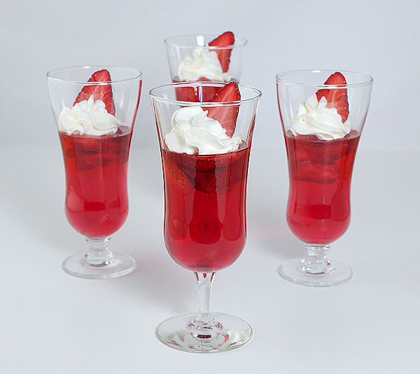 strawberry trifle recipes, strawberry dessert recipes, trifle dessert recipes A photo of Strawberry Desserts served in glasses.