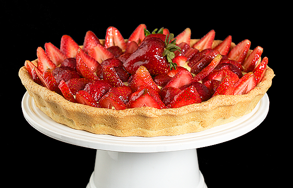 Crostata di Fragole con Crema Pasticcera e Chantilly {Strawberry Tart} A photo of an Italian Dessert, Crostata di Fragole con Crema Pasticcera e Chantilly {Strawberry Tart} with a Grand Marnier-Apricot Glaze.